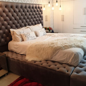 Chesterfield Deep Buttoned Headboard